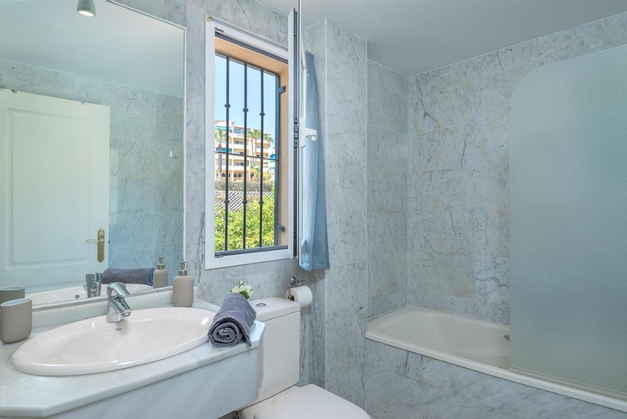 Sea Blue Apartment - Frente Al Mar Benalmádena Exterior foto
